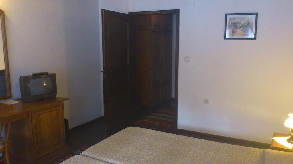 Family Hotel Fenerite Gabrovo Exteriér fotografie