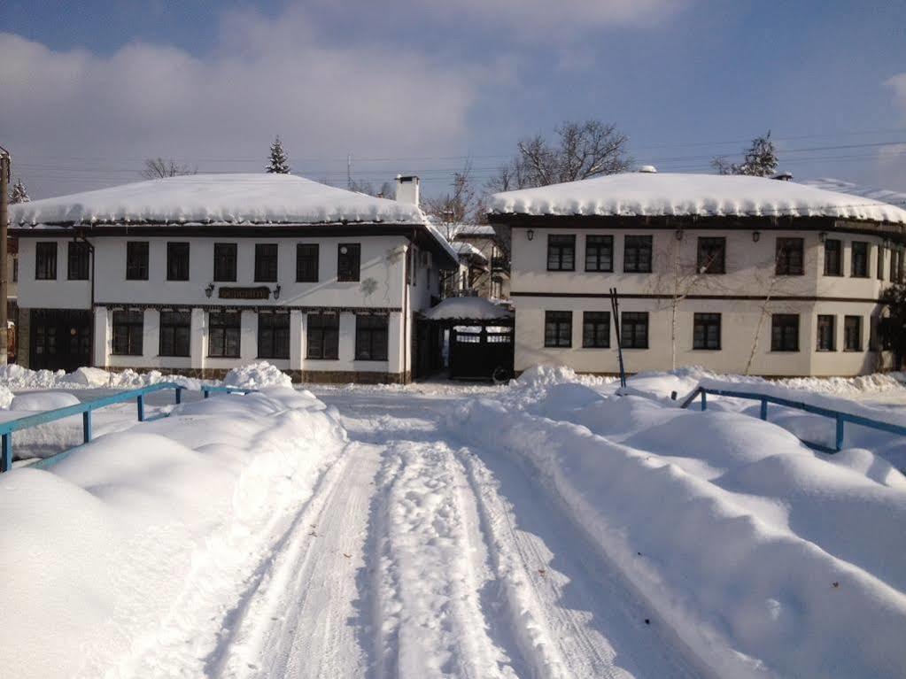 Family Hotel Fenerite Gabrovo Exteriér fotografie