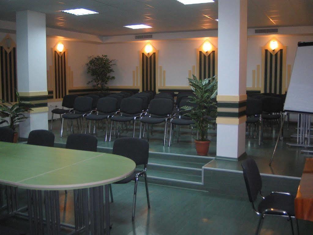 Family Hotel Fenerite Gabrovo Exteriér fotografie